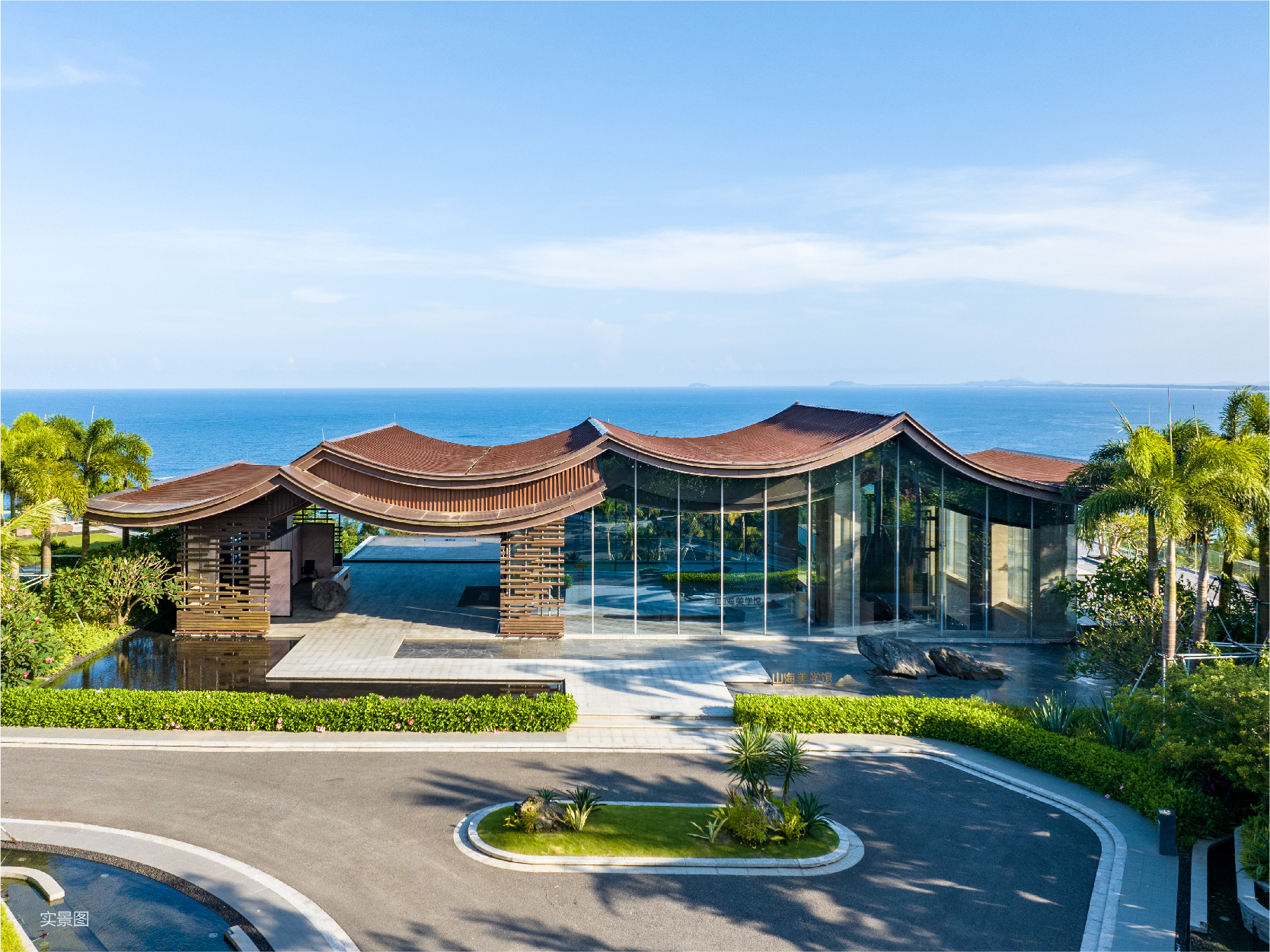 万宁尊龙凯时山钦湾